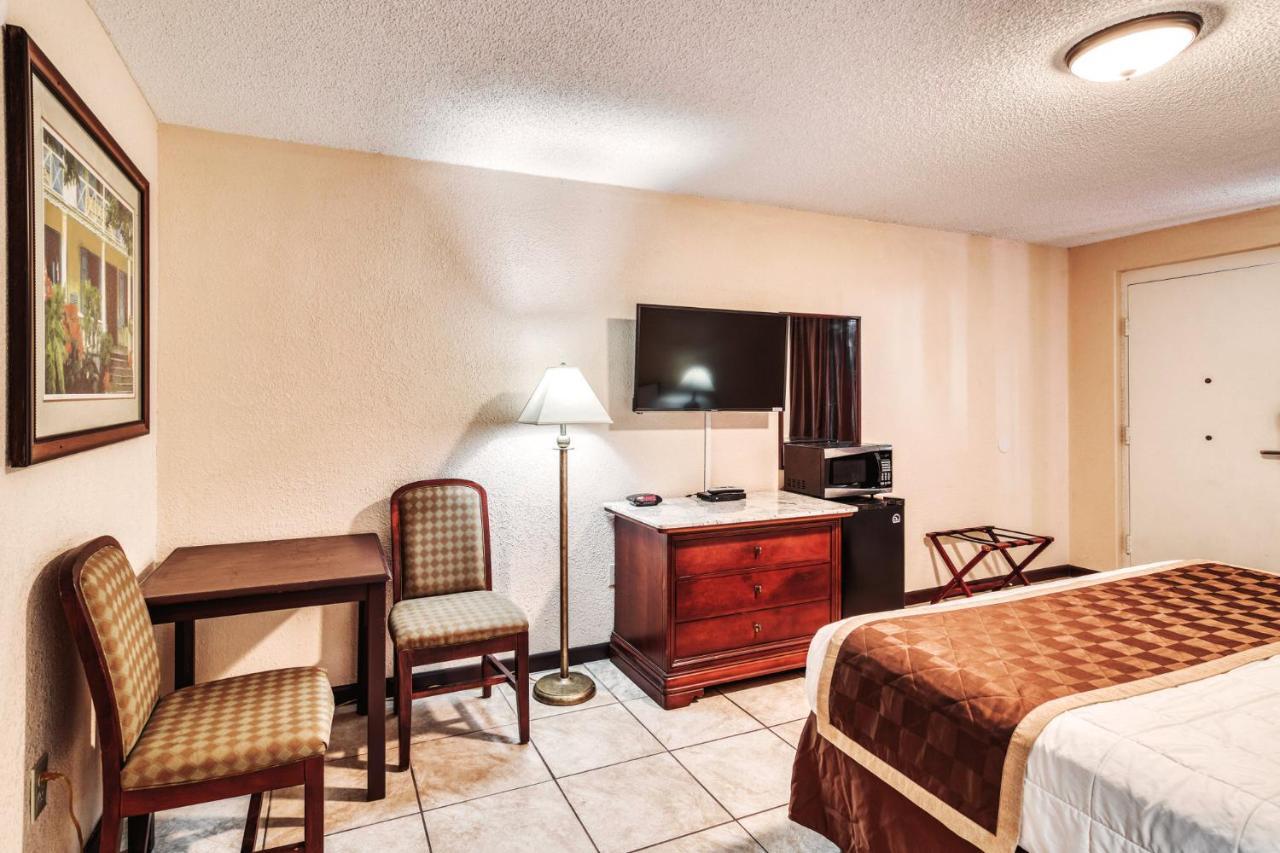 Palms Garden Inn